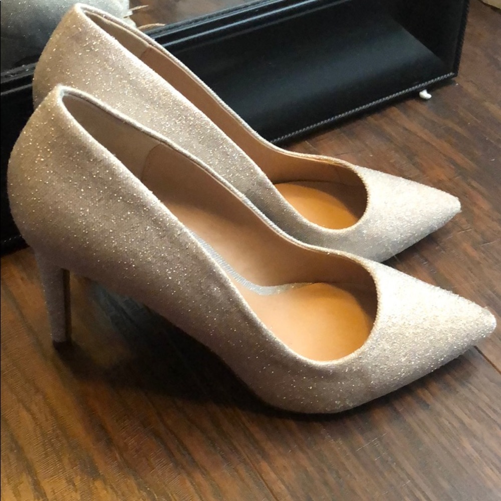 Call it spring silver pumps